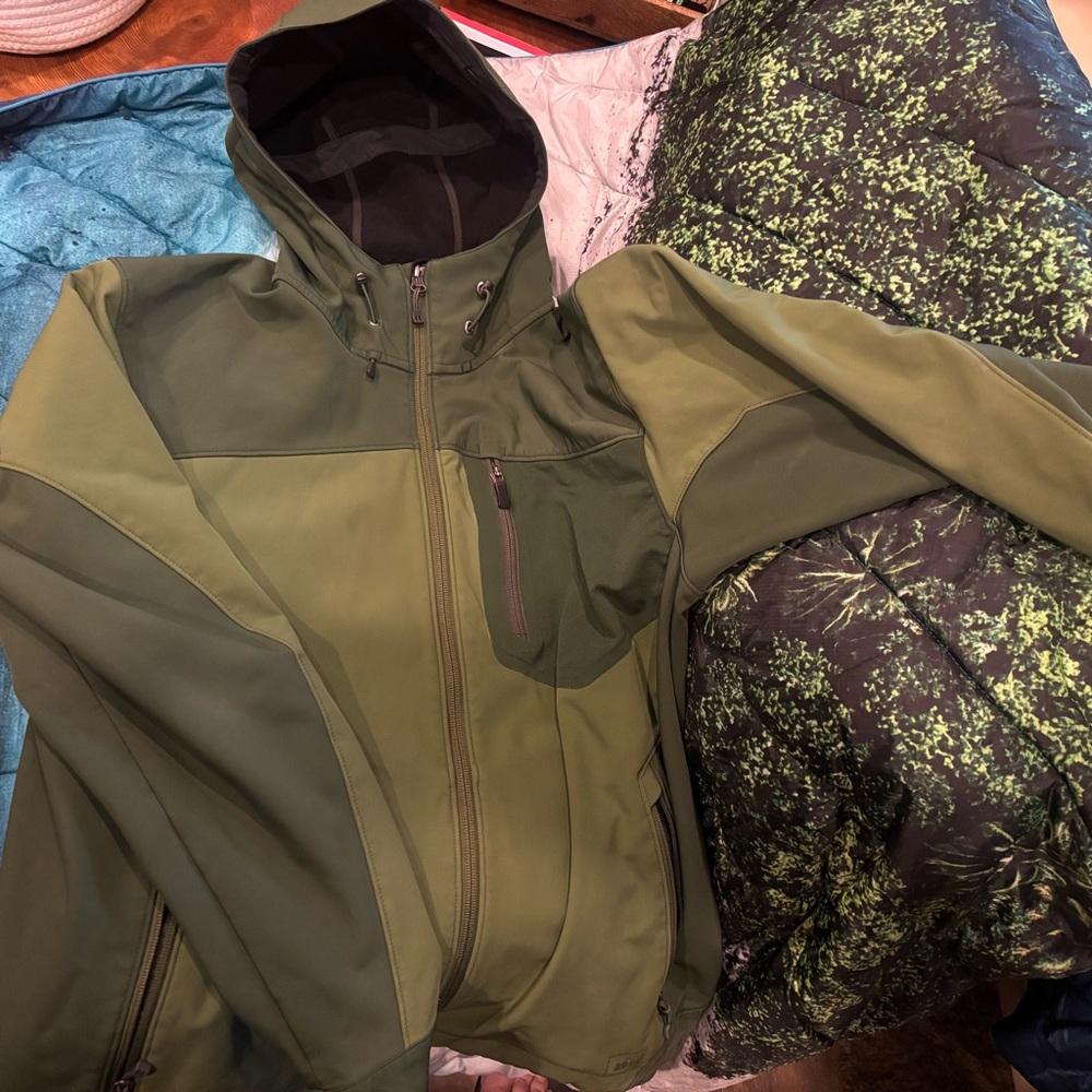 Men's REI Green Hooded Jacket